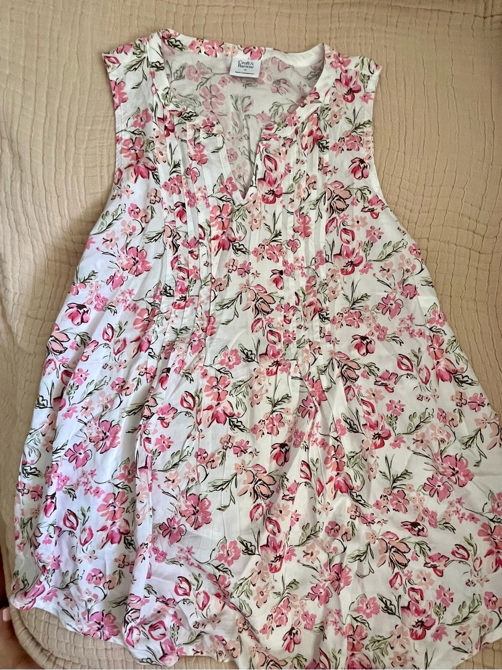 croft & barrow White Top with Pink Floral Print